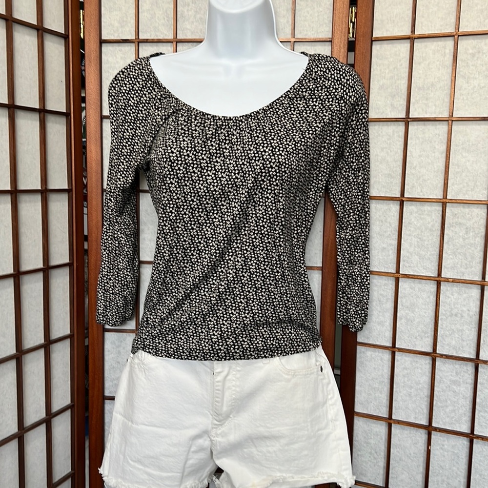 Loft Petite Star Floral Print Shirred 3/4 sleeve Pleasant tee
